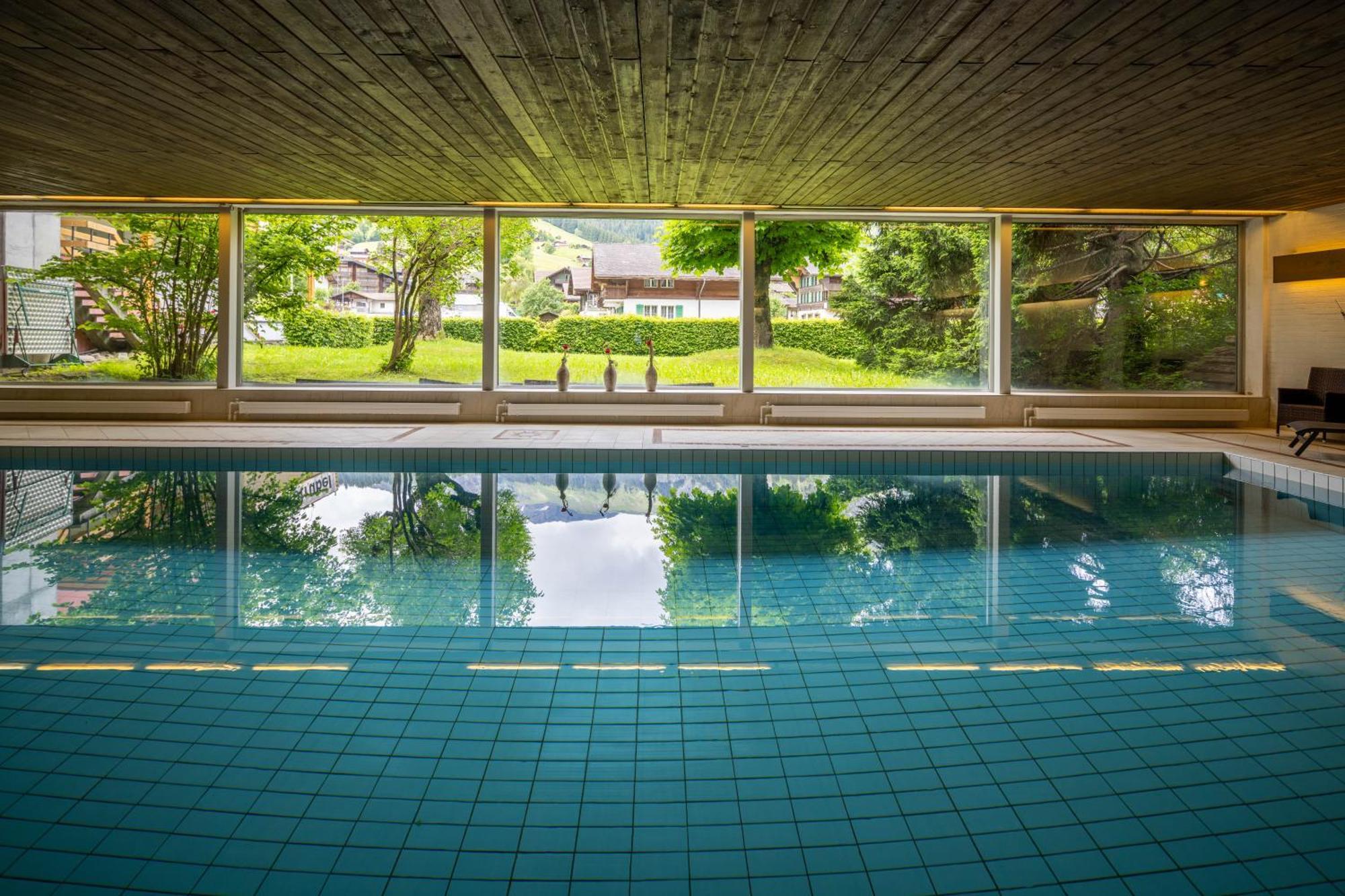 Sporthotel Wildstrubel Lenk Zewnętrze zdjęcie