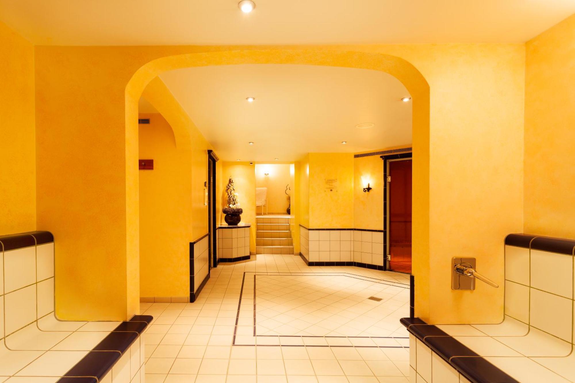 Sporthotel Wildstrubel Lenk Zewnętrze zdjęcie