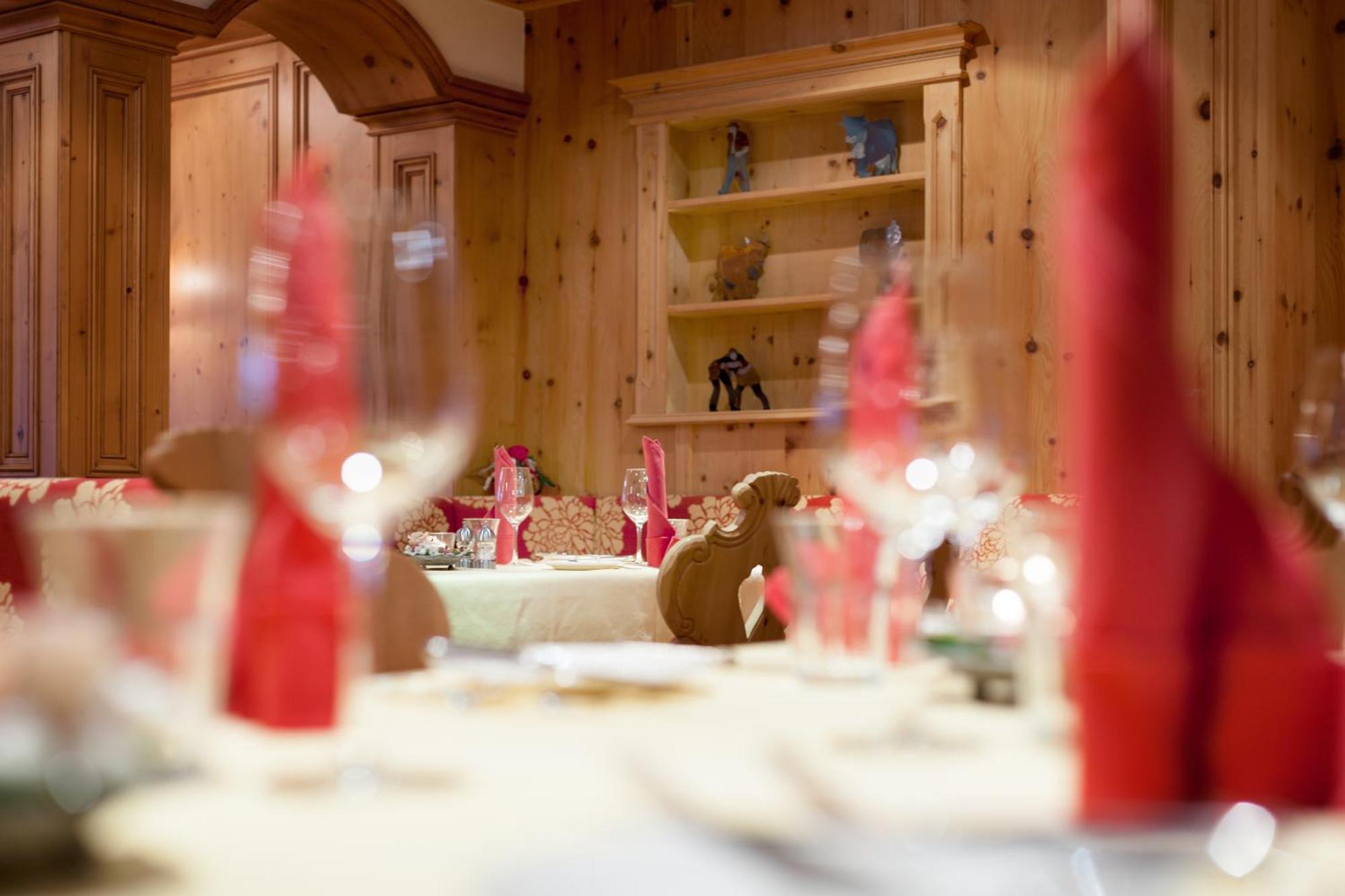 Sporthotel Wildstrubel Lenk Zewnętrze zdjęcie